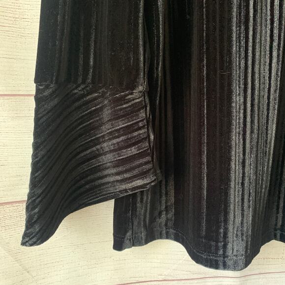 Avon Signature Collection Black Velour Blouse Ribbed Bell Sleeves Large 12-14 - Picture 11 of 15